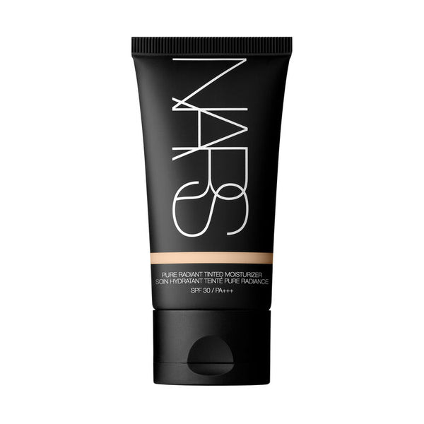 PURE RADIANT TINTED MOISTURIZER FINLAND
