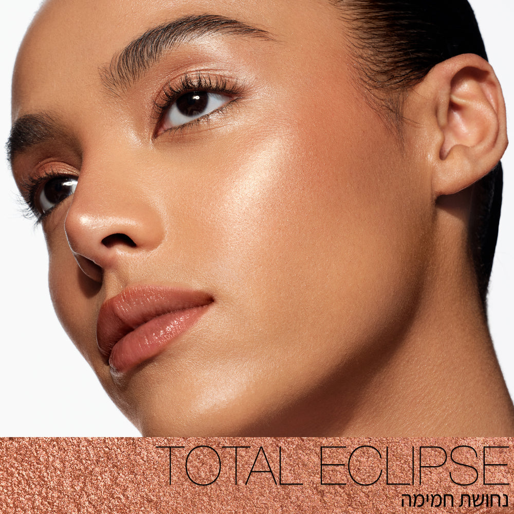 LIGHT REFLECTING LUMINIZING TOTAL ECLIPSE