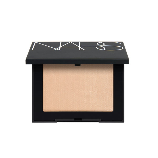 LIGHT REFLECTING SETTING POWDER PRESSED PEBBLE