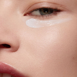 LIGHT REFLECTING EYE AND LASH GEL