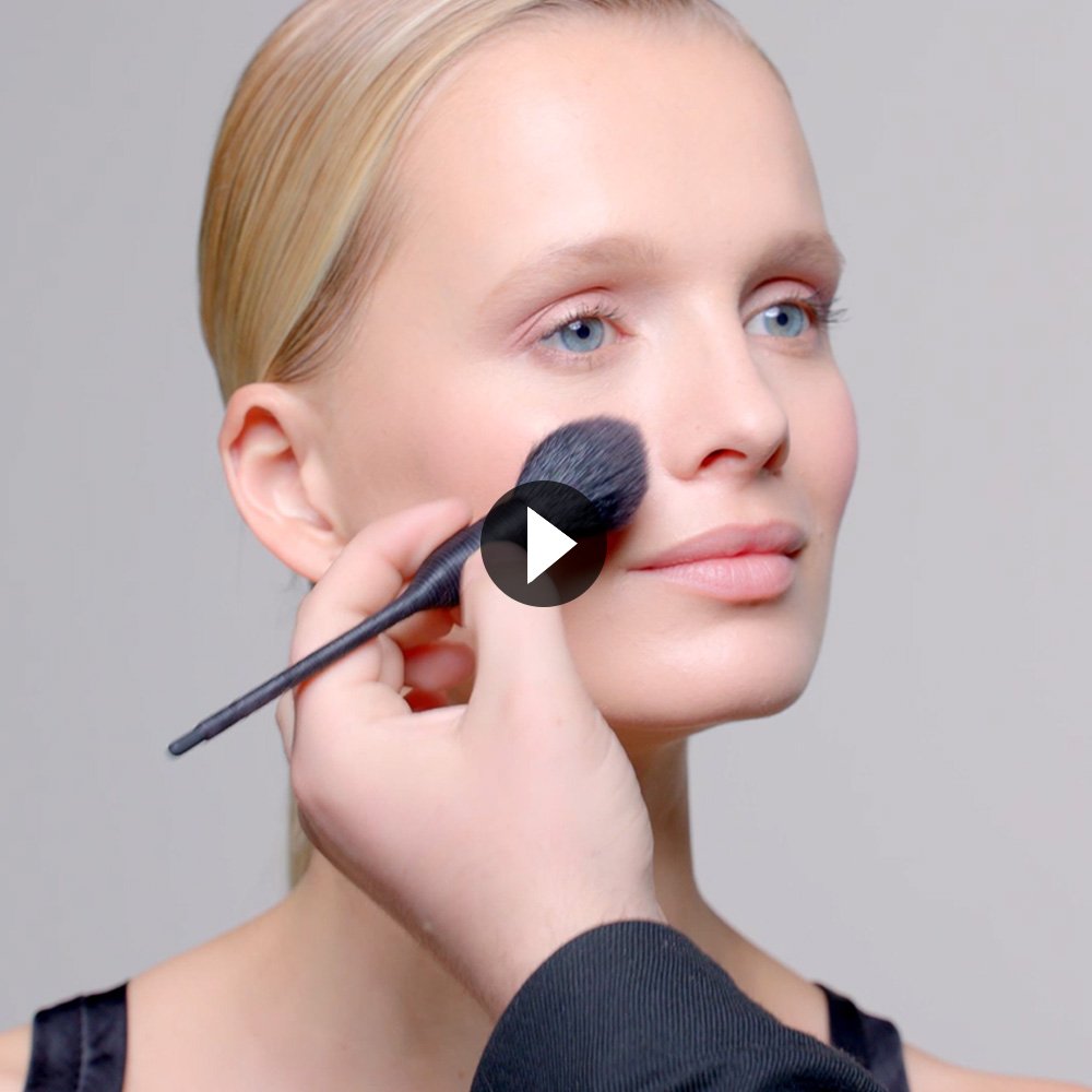 HOW TO APPLY BLUSH WITH NARS' ORGASM BLUSH
