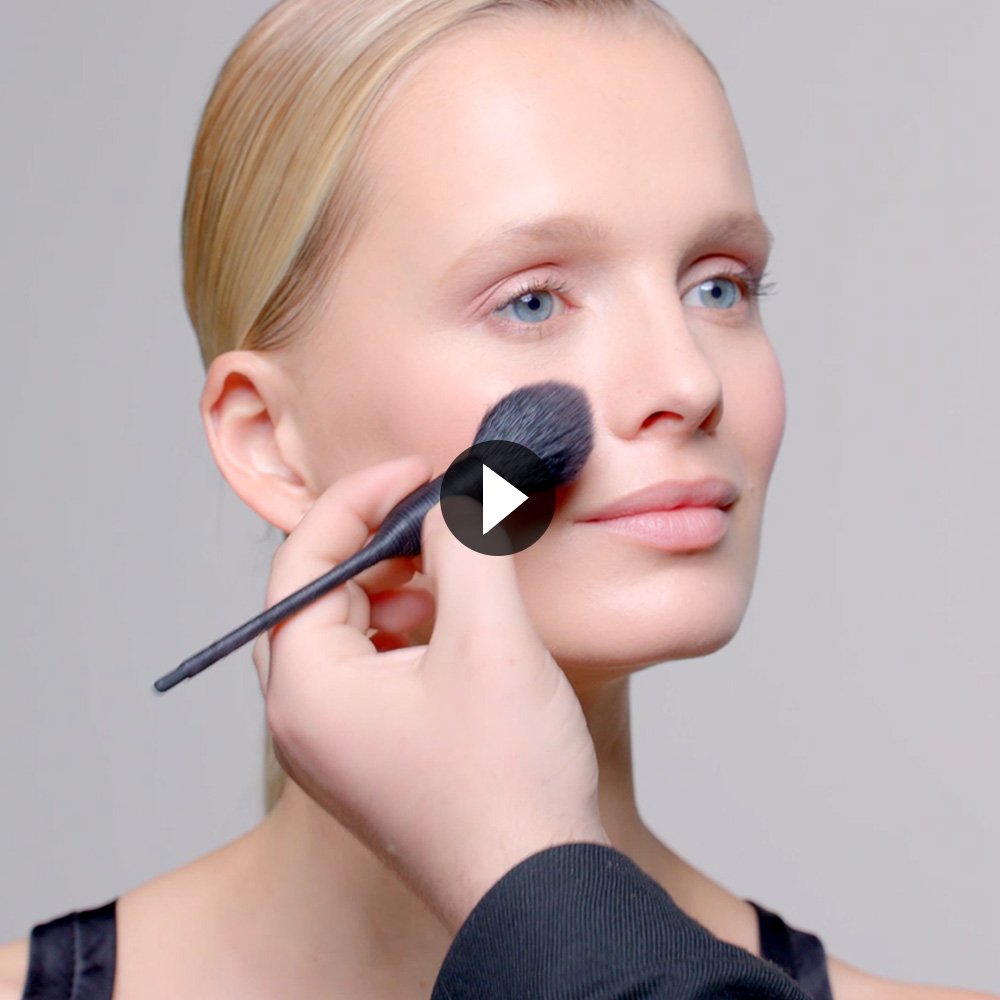 HOW TO APPLY BLUSH WITH NARS' ORGASM BLUSH
