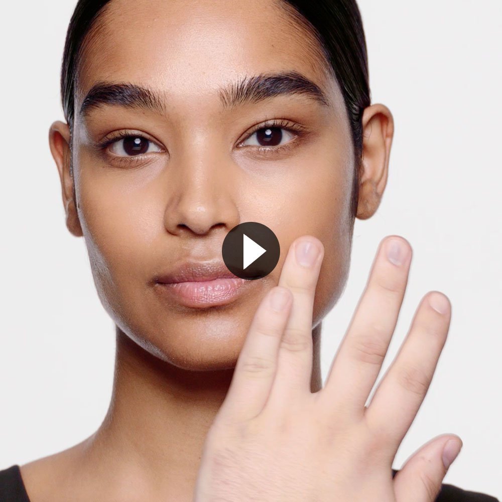 THE HOW-TO: SHEER GLOW FOUNDATION
